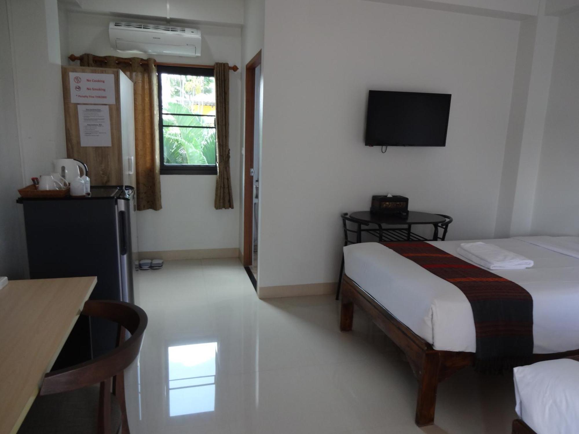 Rena House 招待所 2*